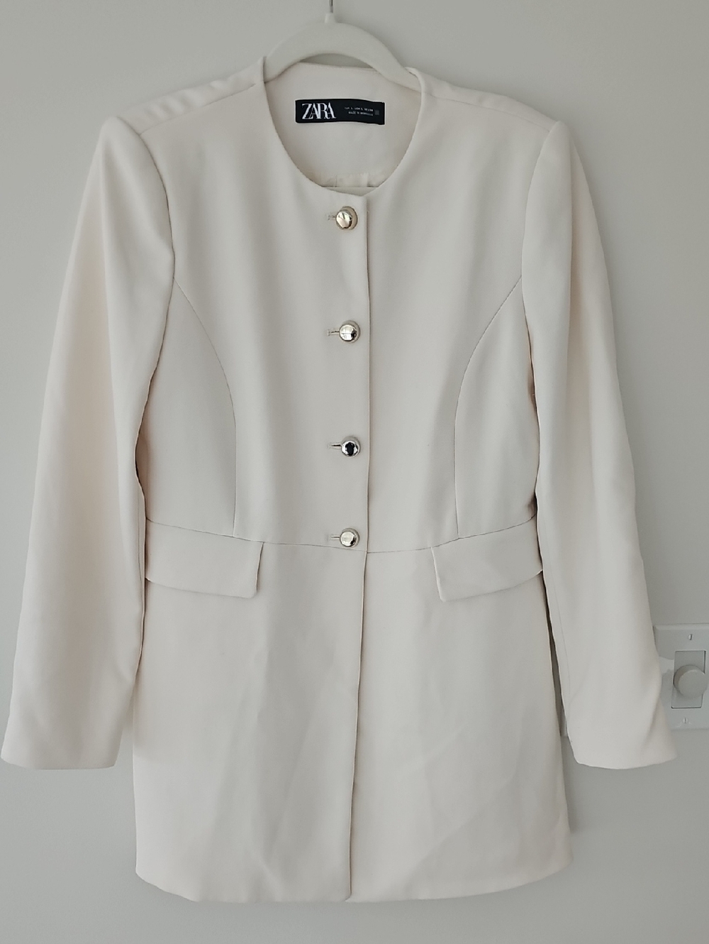 ZARA Cream Collarless Long Blazer with Gold Buttons Size L